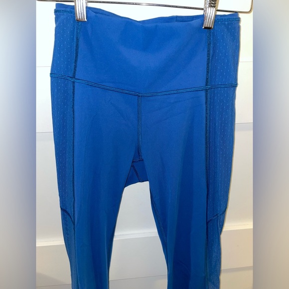 Lululemon Cropped Leggings Size 6 - Picture 2 of 9